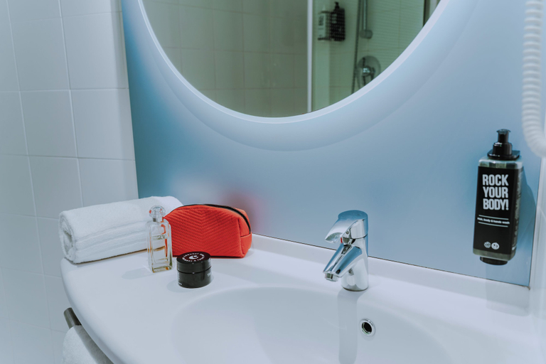Bathroom 4, ibis Barcelona Plaza Glories 22, Barcelona