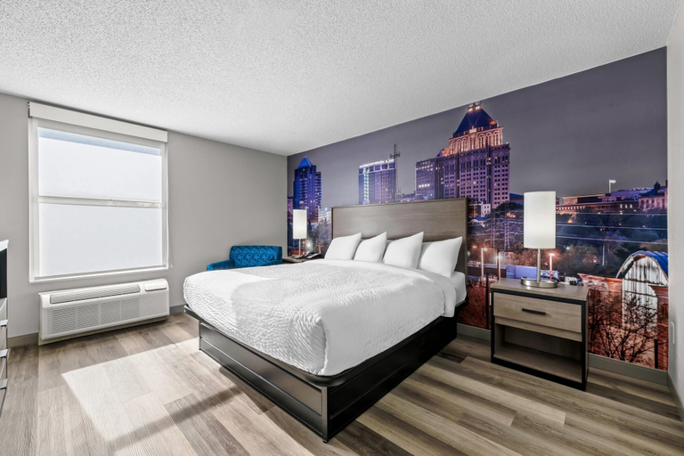 Bedroom 3, Clarion Pointe, Guilford