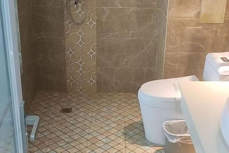 Bathroom 4, Cangjiang Mingzhu Hotel, Lincang