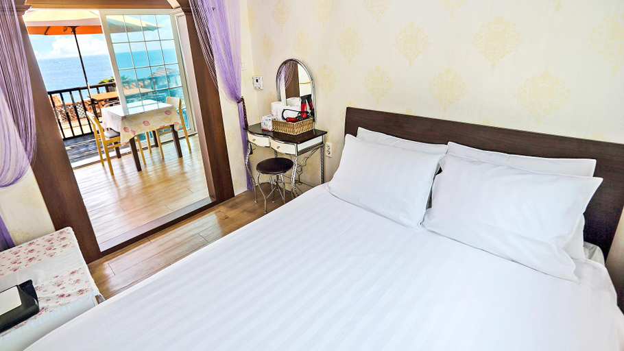 Bedroom, Namhae Eunbit Bada Pension, Namhae