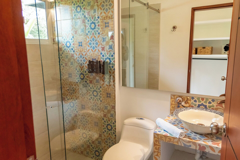Bathroom 3, Selva Serena, Anapoima