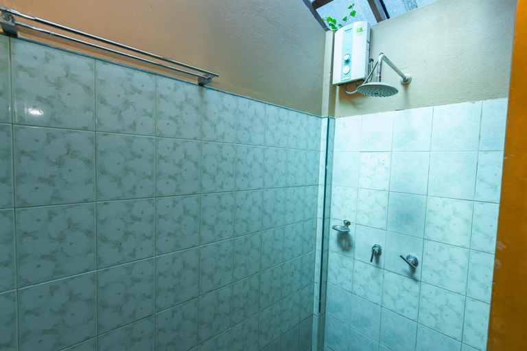 Bathroom 4, Dream Team Beach Resort, Ko Lanta