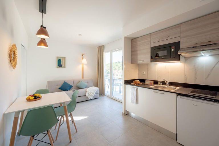 Living room 5, Apartment in Provence Near Calanques, Bouches-du-Rhône