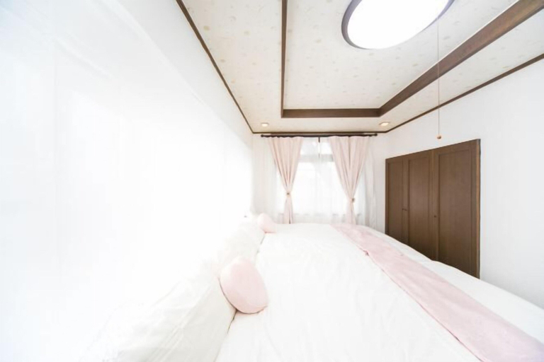 Bedroom 3, 7 min to JR Yokkaichi STN Large House, Yokkaichi