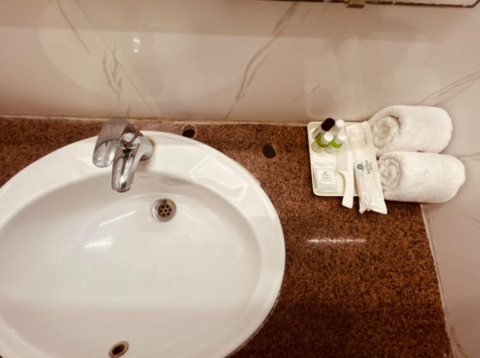 Bathroom 3, Hotel bodhgaya gautam, Gaya