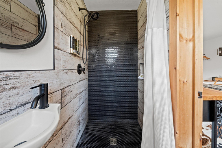Bathroom 4, Green Acres Retreat, Delaware