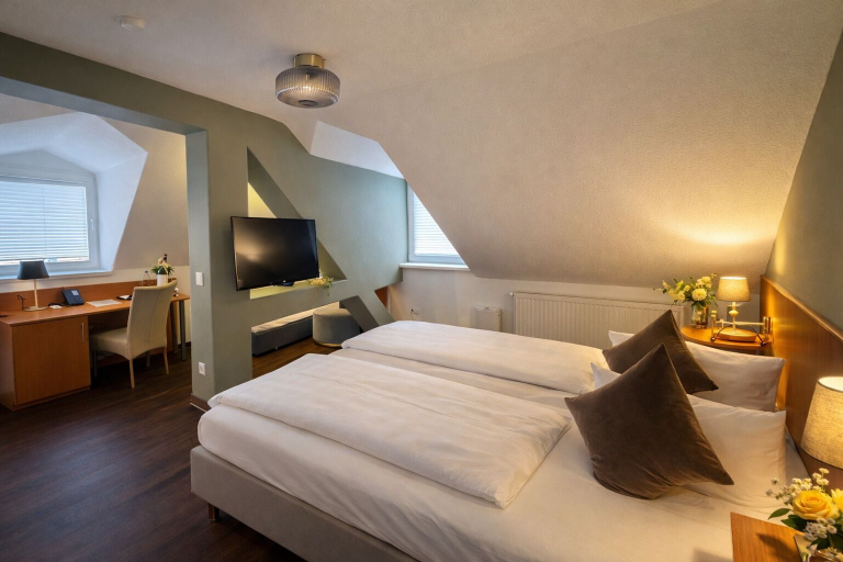 Bedroom 2, Hotel Bayrischer Hof, Heidelberg