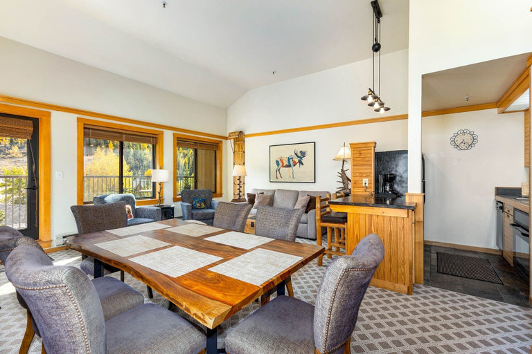 Interior 3, Keystone Ski Resort CO - Slopeside Lodging, Summit