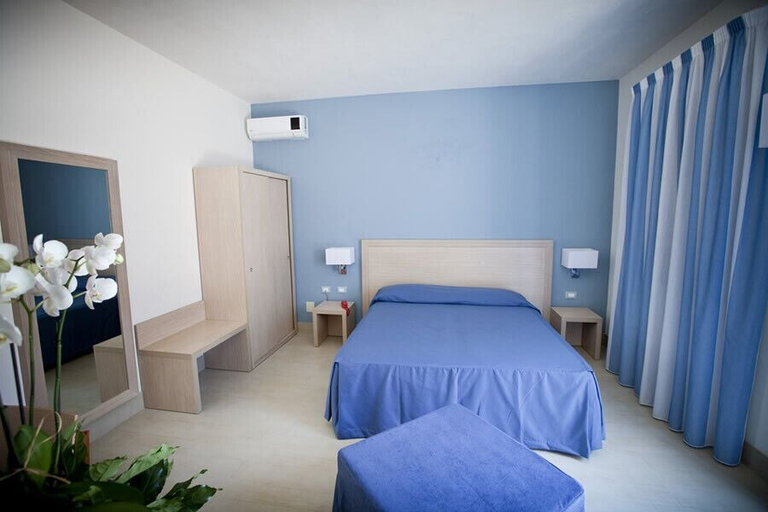 Bedroom 4, Sunset Beach, Trapani