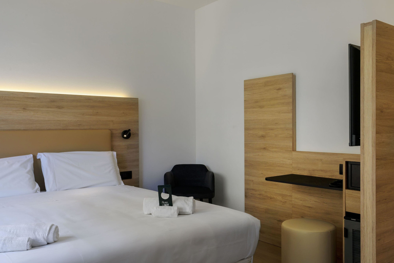 Bedroom 3, B&B Hotel Catania City Center, Catania