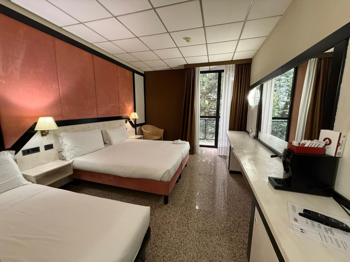 Bedroom 2, Hotel Diamante Corbetta, Milano