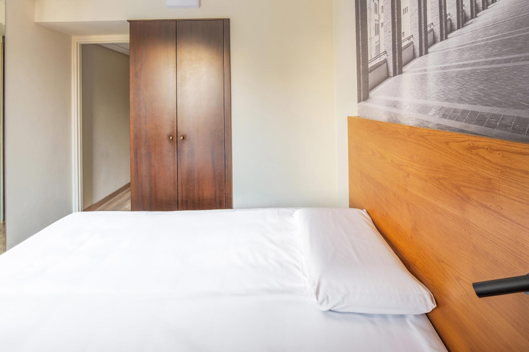 Bedroom 2, B&B HOTEL Fabriano Janus, Ancona