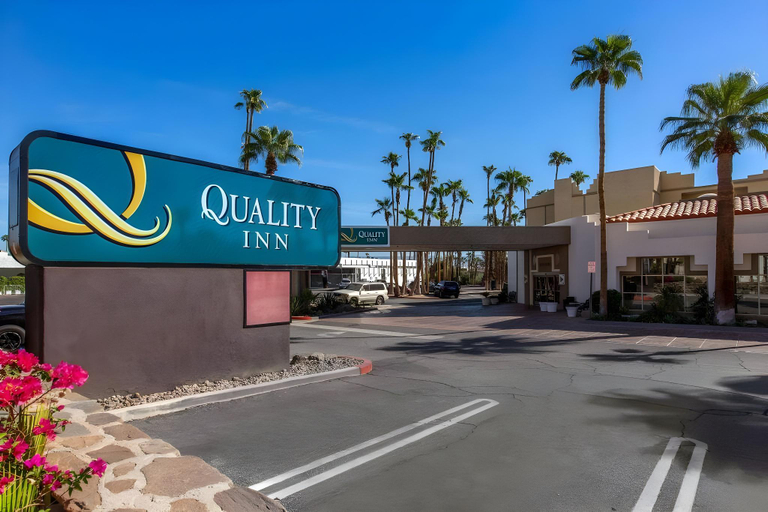 Exterior & Views 2, The Dunes Hotel, Riverside