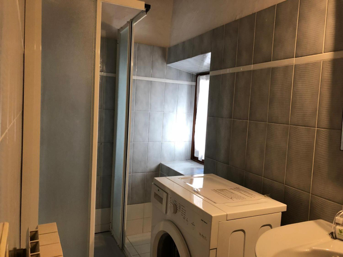 Bathroom 2, MAG1 , Florence