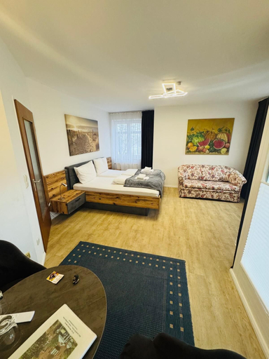 Bedroom 3, Hotel Diamant, Pinneberg