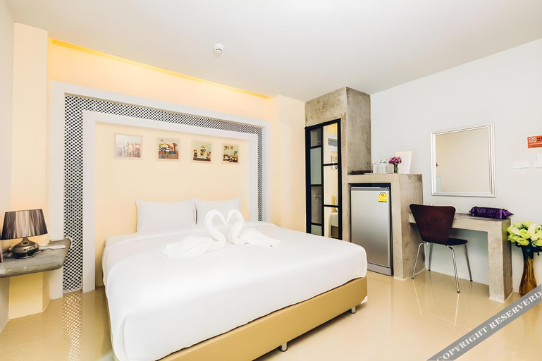 Bedroom 3, Baron Zotel Bangkok, Bang Kapi