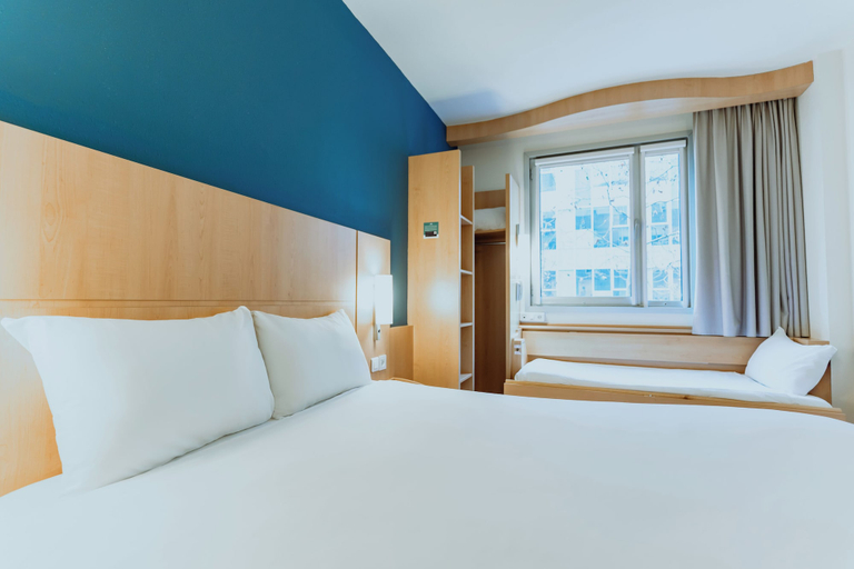 Bedroom 3, ibis Barcelona Plaza Glories 22, Barcelona