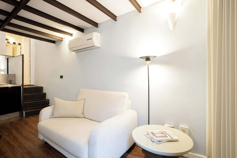 Living area 4, Fine Arts ATELIERS by Olala Homes, Porto