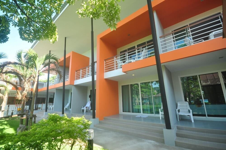 Exterior & Views 2, Phi Phi Rimlay Resort, Mueang Krabi