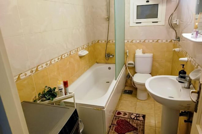 Bathroom, 3 bedrooms apartment in al Rehab city, New Cairo 2