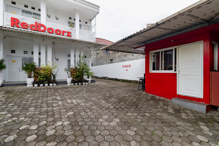 Others 2, RedDoorz Syariah near RSUD Bogor, Bogor
