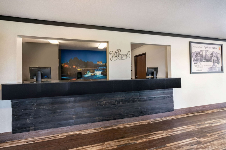 Public Area 2, Super 8 by Wyndham Spokane Valley, Spokane