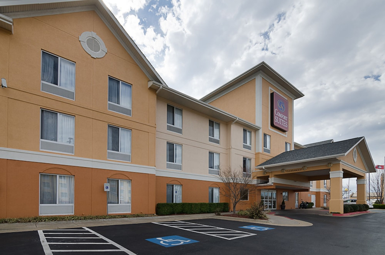 Exterior & Views, Quality Suites Springdale West I-49, Washington