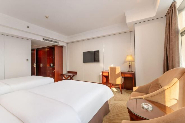Bedroom 3, Dongjiang International Hotel, Foshan