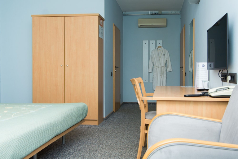 Bedroom 3, Hotel Eva, Perm' gorsovet