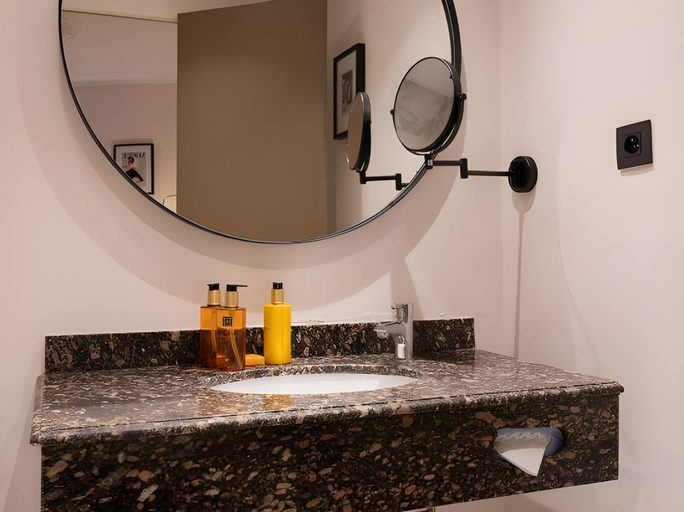 Bathroom 4, Royal Saint Germain Hotel, Paris