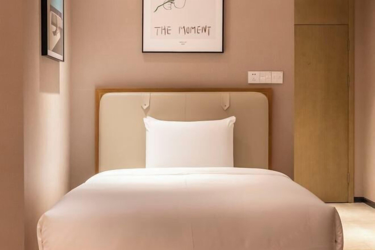 Bedroom 3, RARA E-sports Hotel, Chongqing