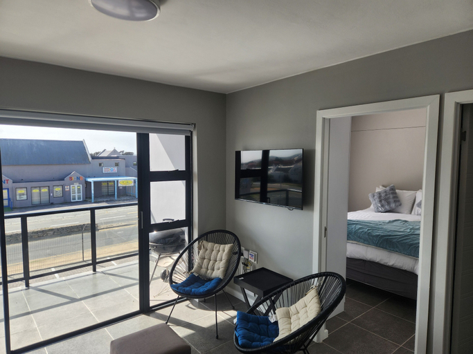 Interior, Holiday Apartments - Millennial Arch, West Coast