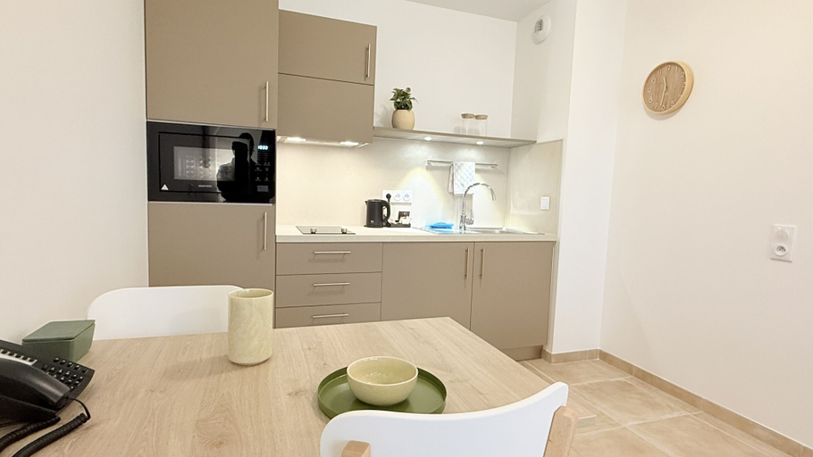 Private kitchen 3, DOMITYS - Le Mas des Oliviers, Ardèche