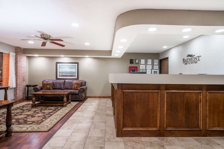 Public Area, Baymont by Wyndham Marshfield, Marathon