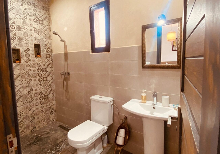 Bathroom 4, Dar Ayman Essaouira, Essaouira