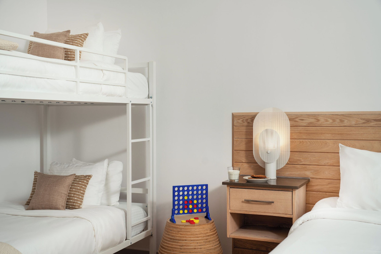 Bedroom 3, Bungalow Hotel, Monmouth