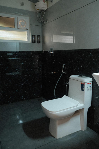 Bathroom 4, Kappad Beach House by Kisah Stays, Kozhikode