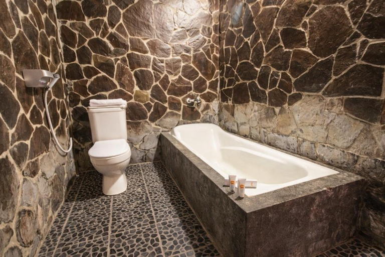 Bathroom 5, Oda Bungalows, Lombok