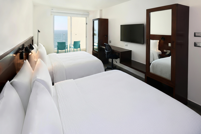 Bedroom 3, Garner Hotel MAZATLAN BEACH by IHG, Mazatlán