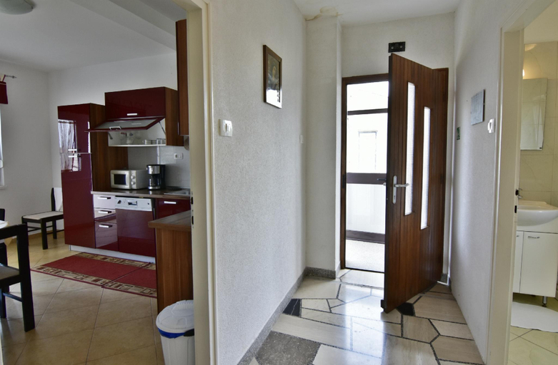 Kitchen 4, Sea View Apartment in Umag, Umag