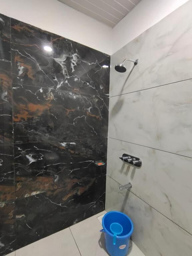 Bathroom 5, Hotel Tirupati Inn, Ujjain