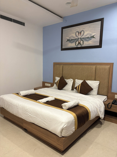 Room 2, Hotel Silver Bell, Lucknow