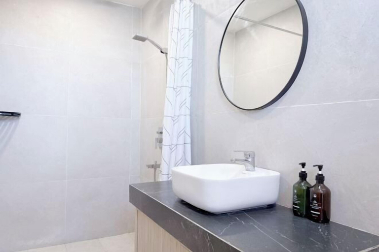 Bathroom 4, KWEN Suites-Tanjung Aru InfinityPool Seaview/Airport View, Kota Kinabalu