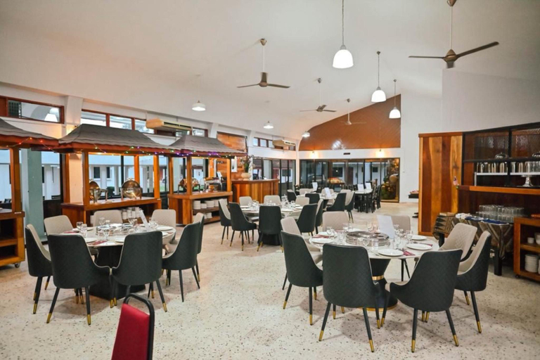 Food & Drinks 5, Cottage Inn, Hulu Perak