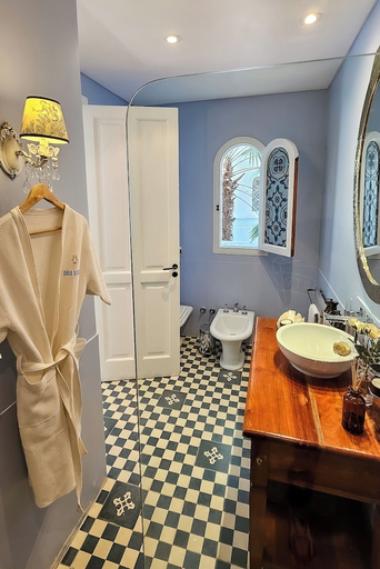 Bathroom, Villa Vicuña Hotel Boutique, Capital