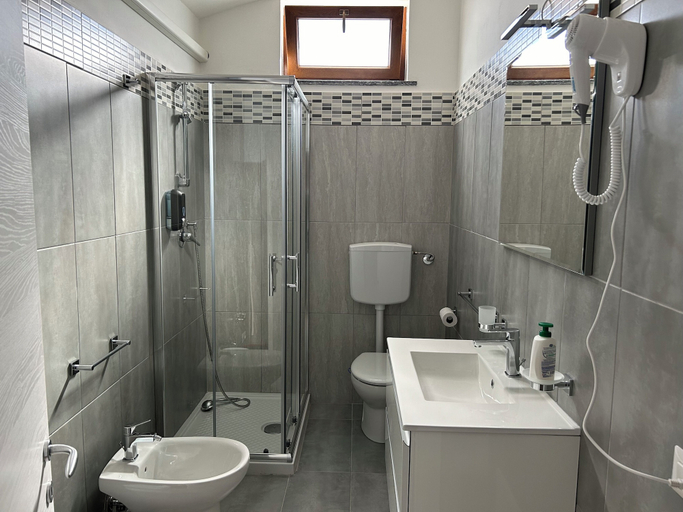Bathroom, B&B Siris, Potenza