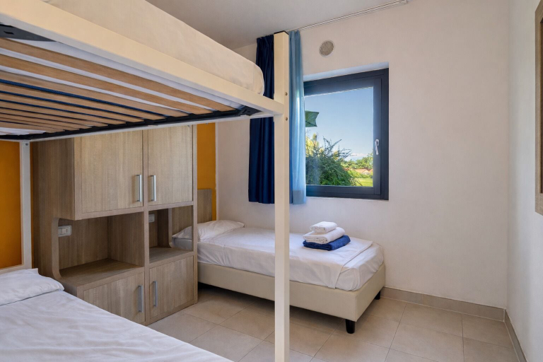 Bedroom 3, Belvedere Village, Verona