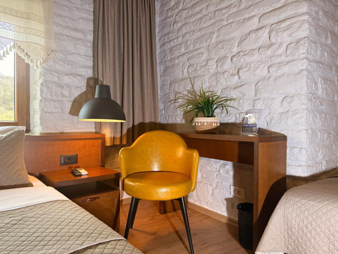 Bedroom 2, The Stone Sky Hotel, Gjirokastrës
