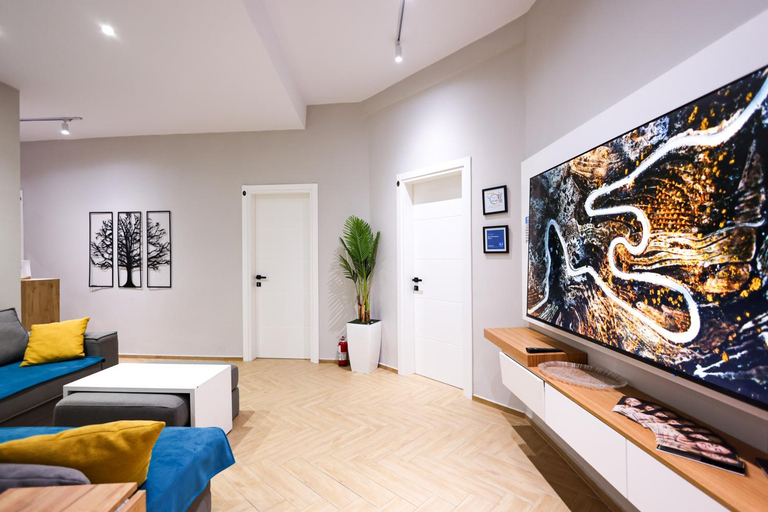 Others 3, Grandstay City Center, Durrësit