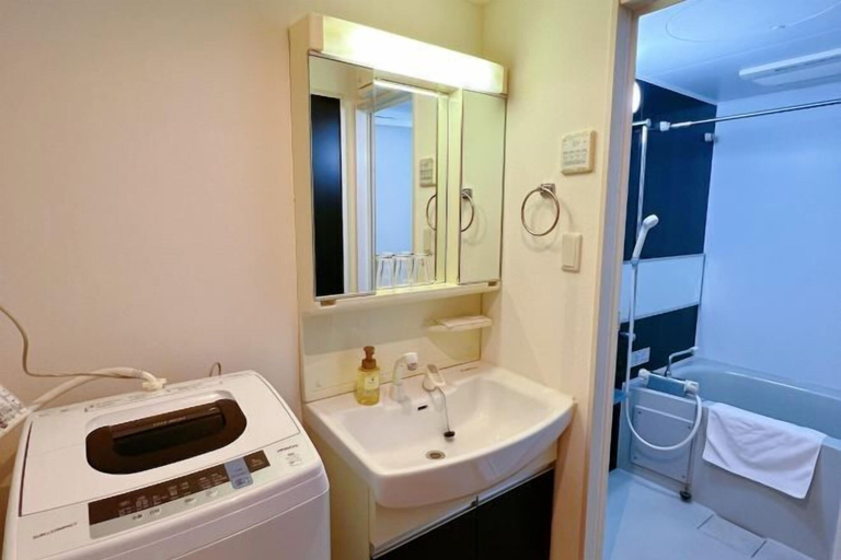 Room 3, AKATSUKI Nipponbashi(formeril Hotel Arashi Nipponbashi East No.8111), Osaka